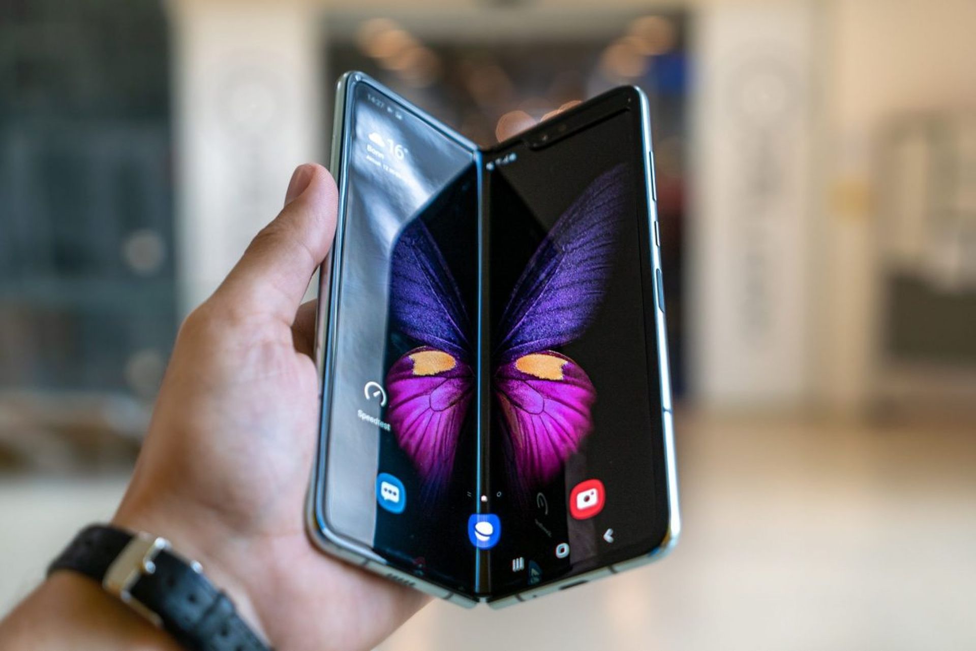 Samsung foldable phone launches will take place next month. 