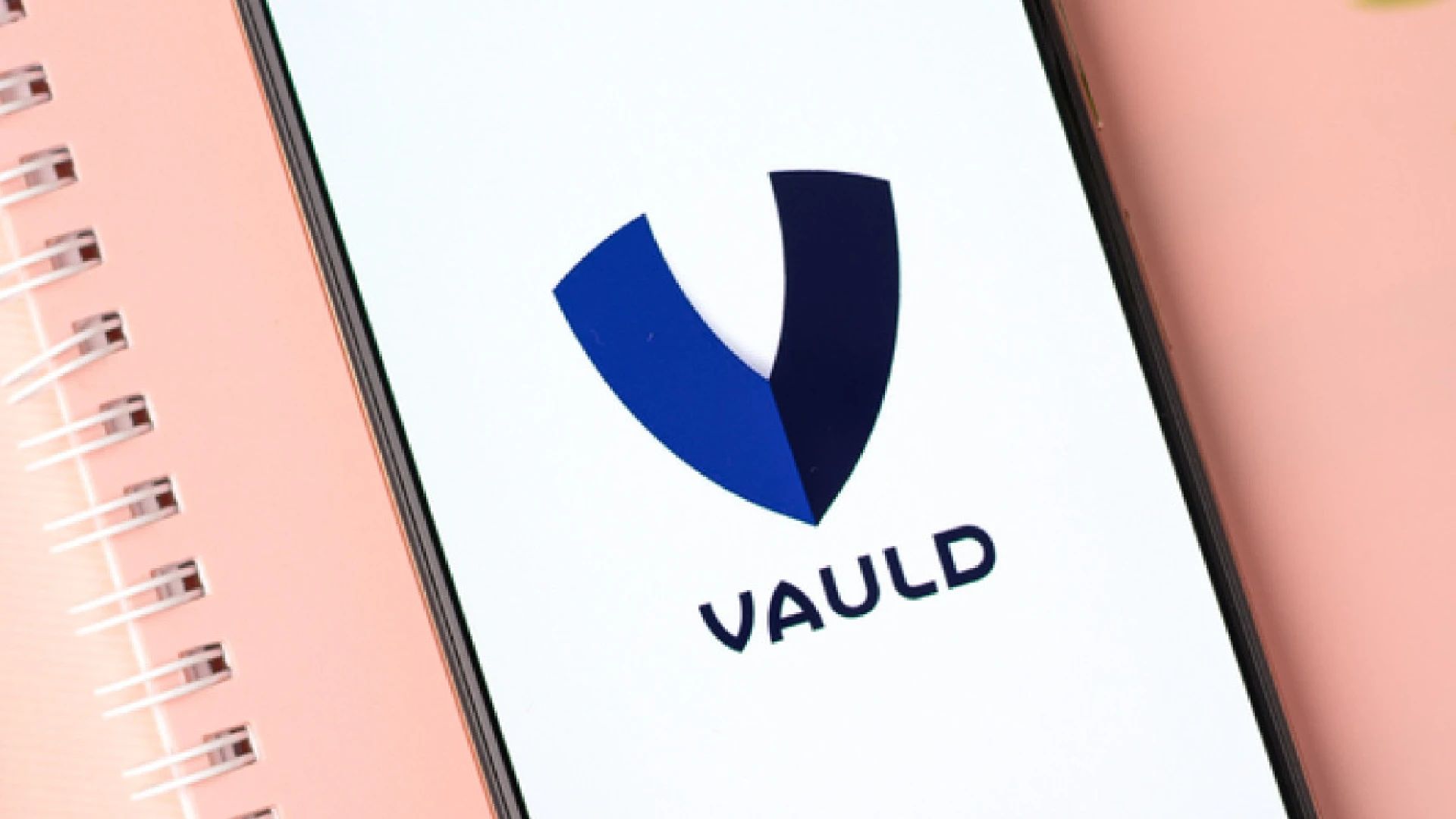 In this article, we are going to be going over Vauld cryptocurrency financial challenges, as the decrease in bitcoin prices affects the whole crypto market.