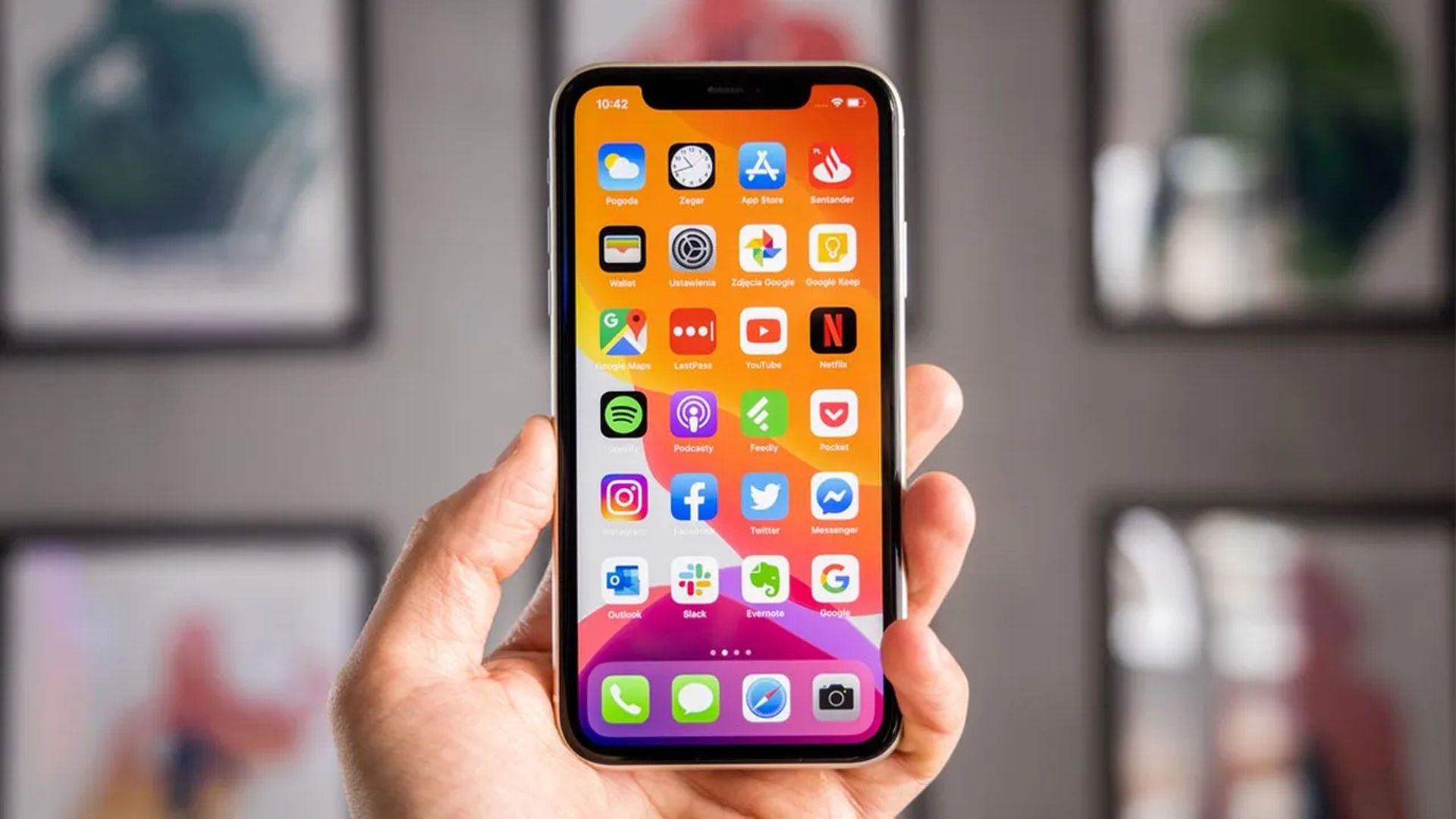 The sixth major update to the iOS and iPadOS 15 operating systems, iOS 15.6 and iPadOS 15.6 is out. Let's review the new features, compatible devices and more.