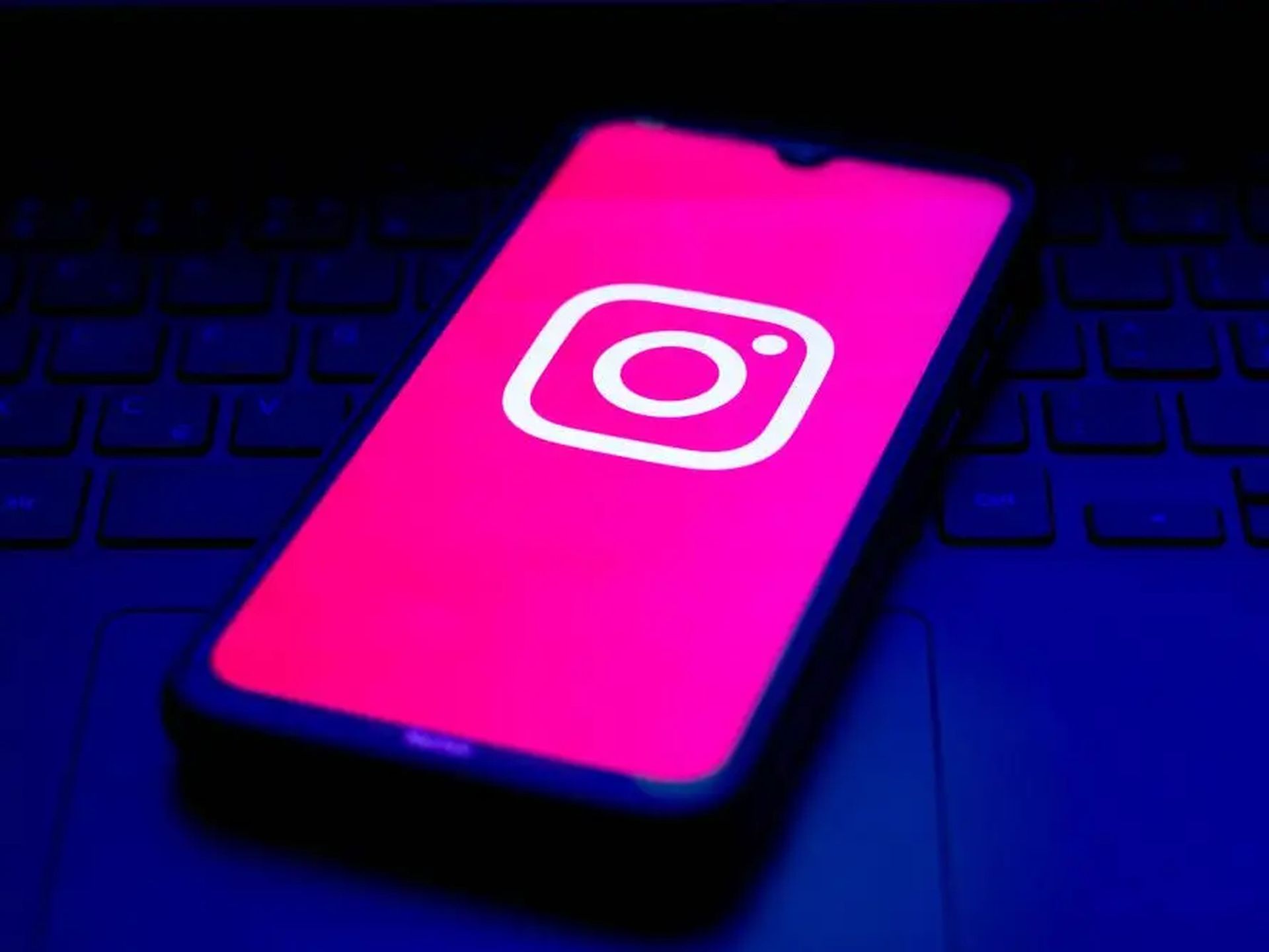 Как добавить полный ролик в историю Instagram?