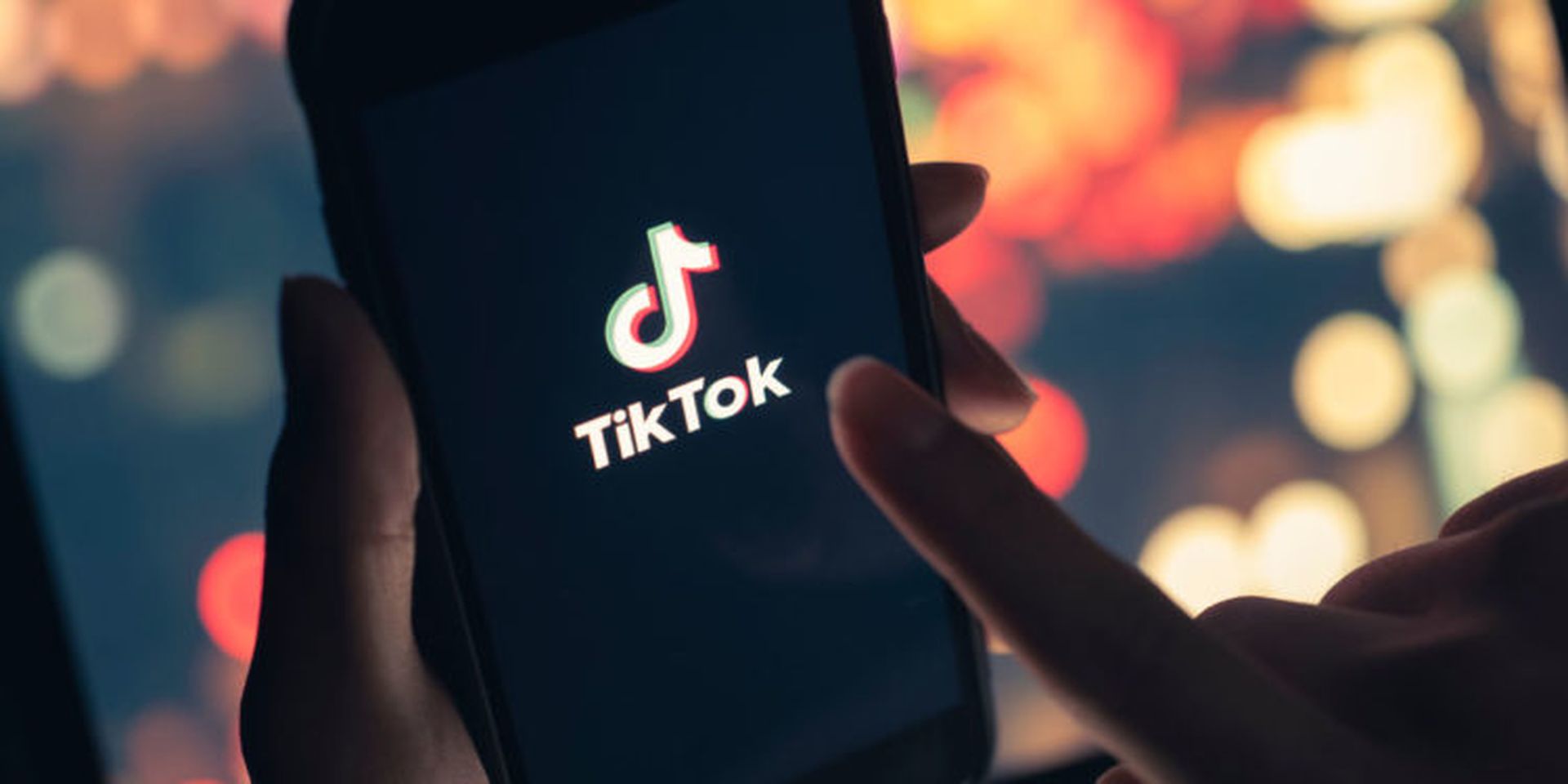 Czy filtr odwrócony w TikTok jest taki, jak widzą Cię inni?