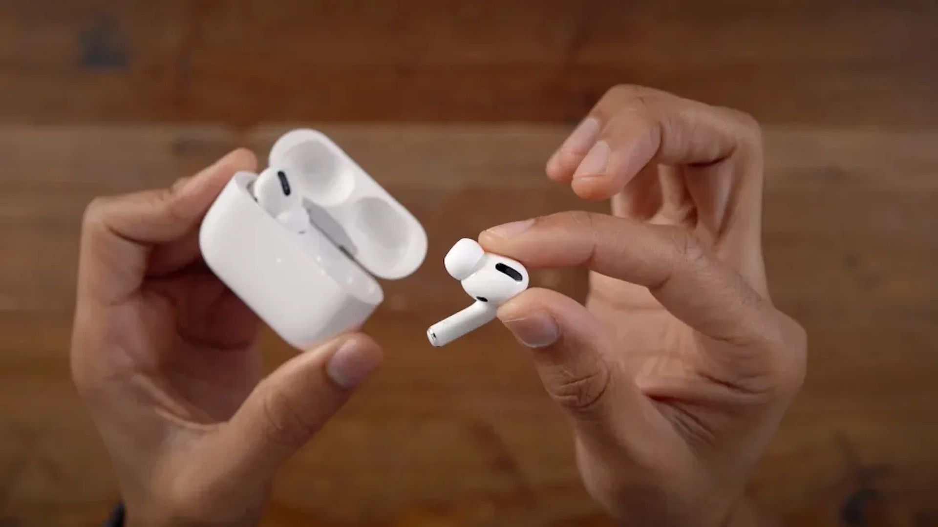 In this article, we are going to be covering how to fix iOS 16 AirPods not working, so you can continue using your headphones without any issues.