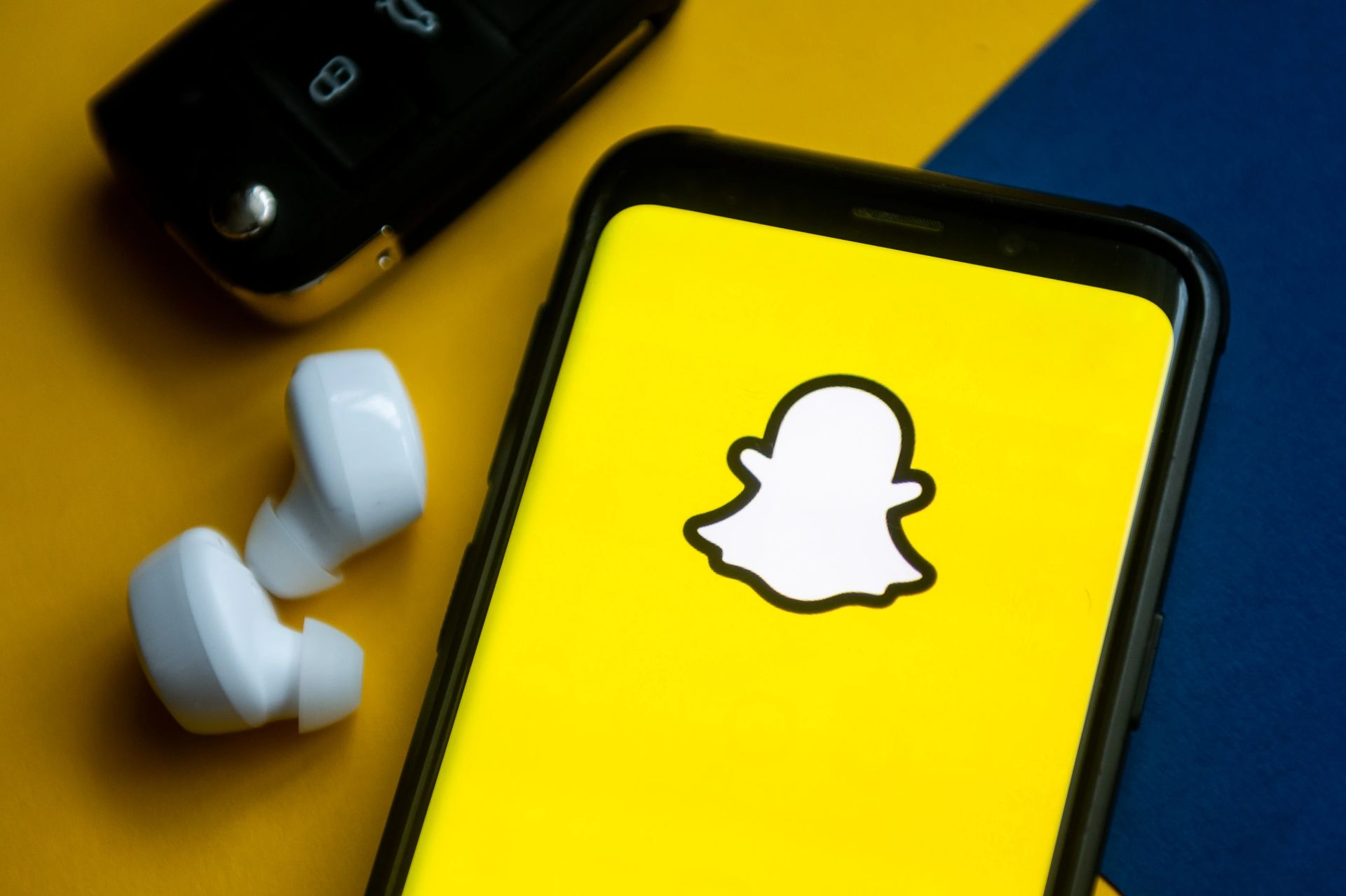 In this article, we are going to be covering Snapchat not working: How to fix Snapchat snaps not sending, so you can snap as much you like without any issues.