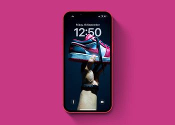 iOS 16: How to crop a picture for iPhone wallpaper?