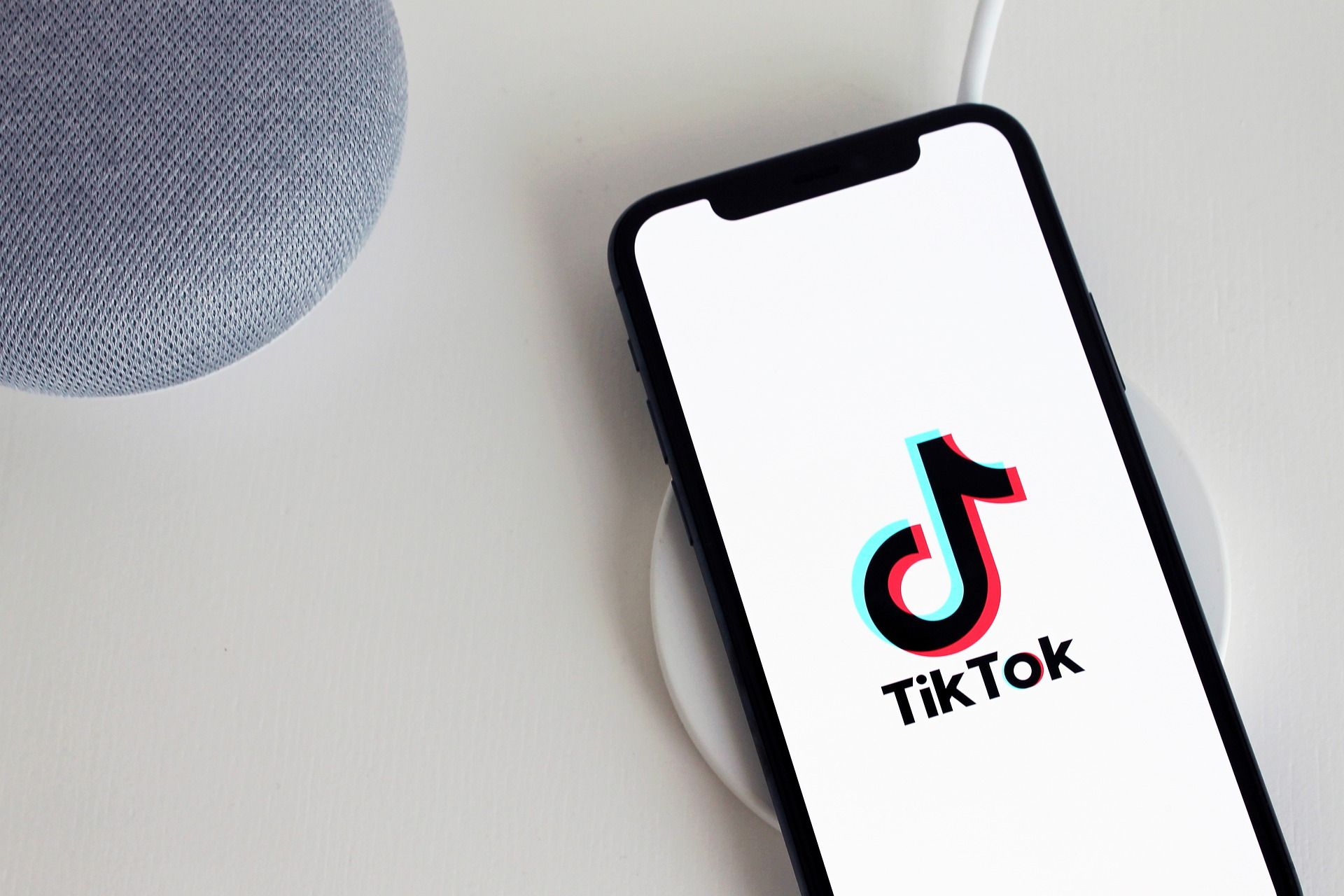 How to hide comments on TikTok Live?
