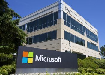 Microsoft is bringing its Teams, Office, Windows, and Xbox experiences to Meta VR