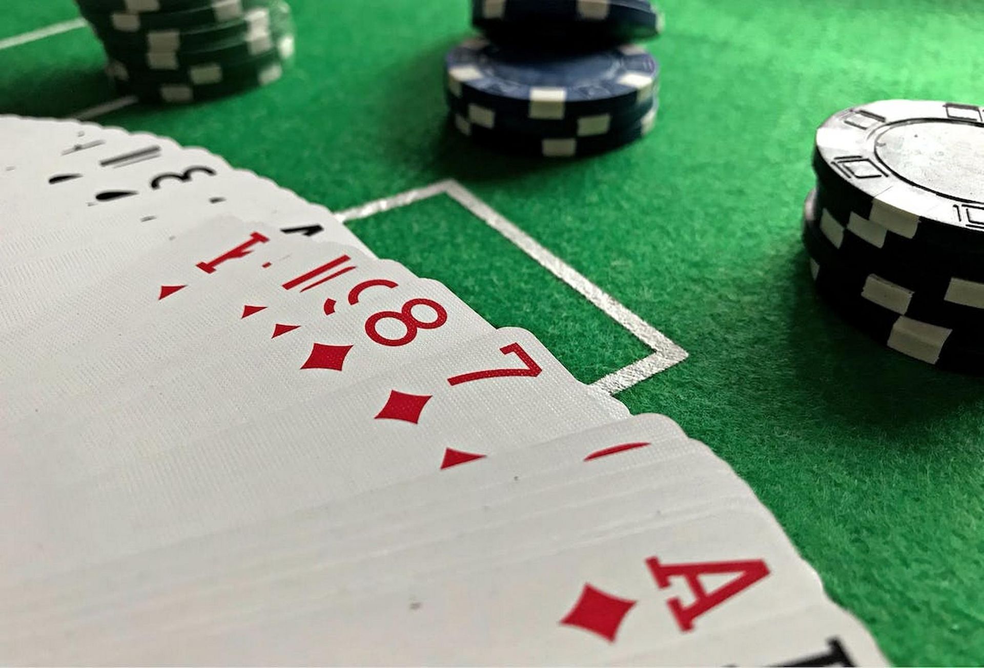 The best online tools to improve your poker game