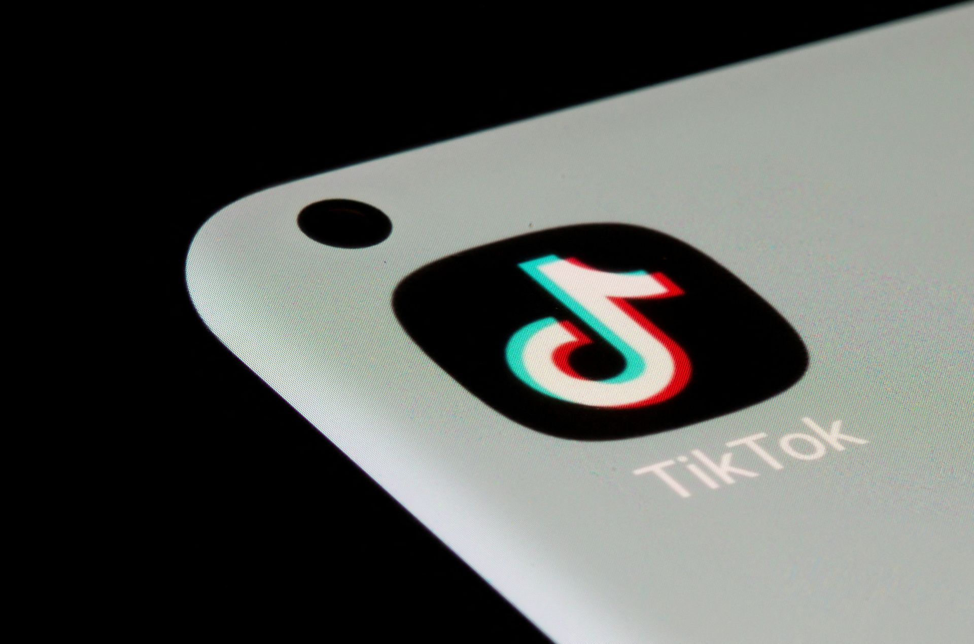 TikTok takes up to 70% of the donations made to Syrian families