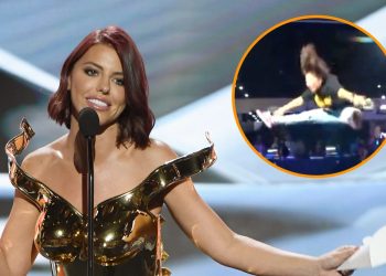 Twitch streamer breaks back at the Twitch Con foam pit