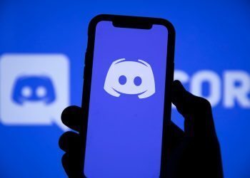Discord stuck checking for updates: How to fix it?