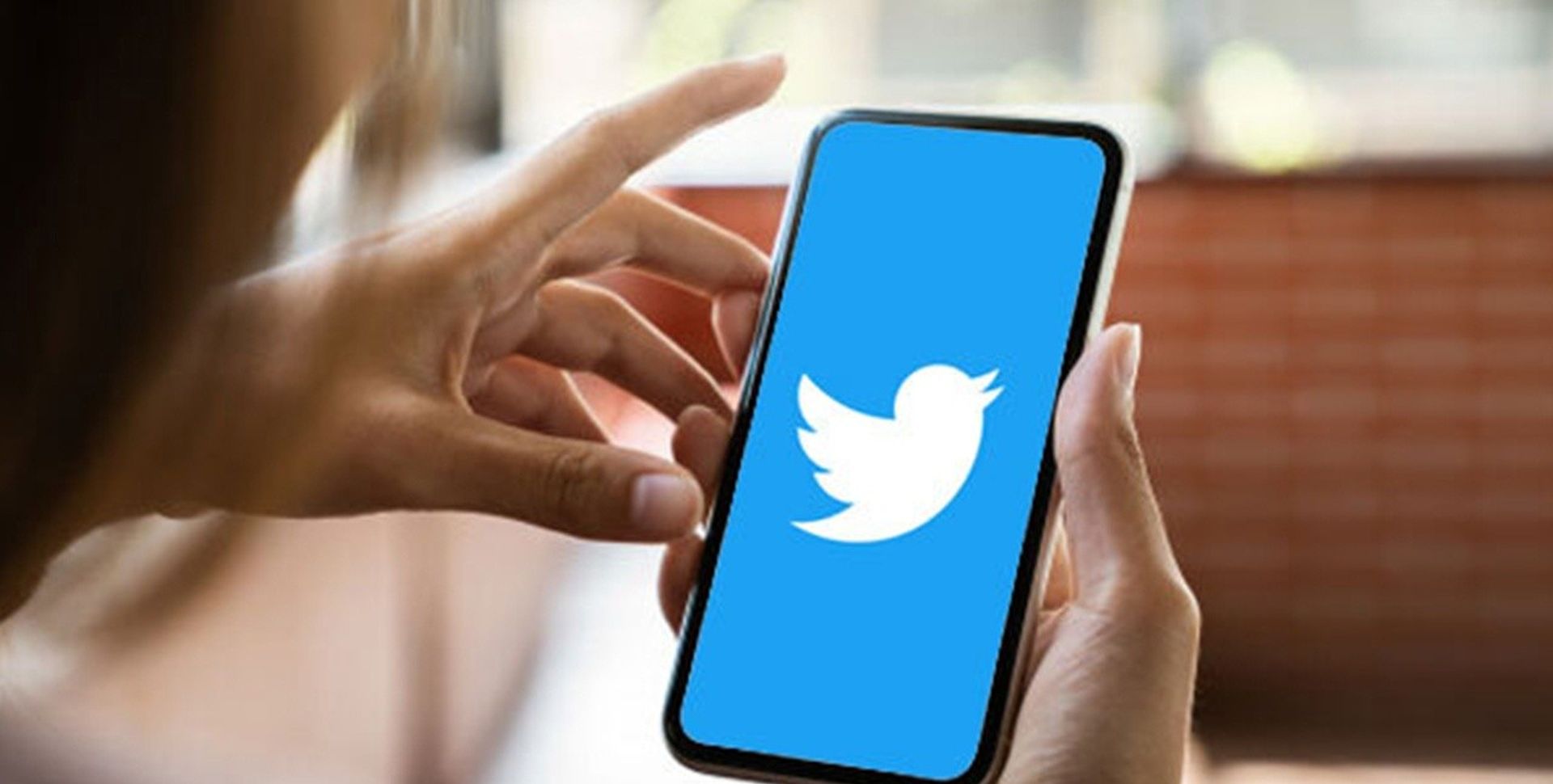 Today, we are going to be covering how to get verified on Twitter and will be explaining Twitter Blue so you can understand all there is about the subscription.