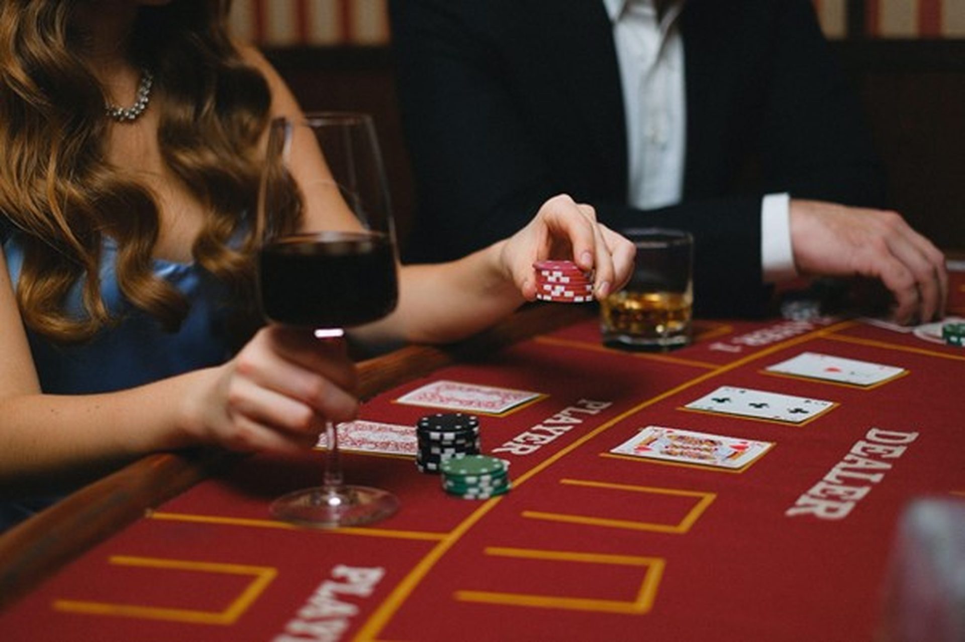 Understanding the different variations of poker