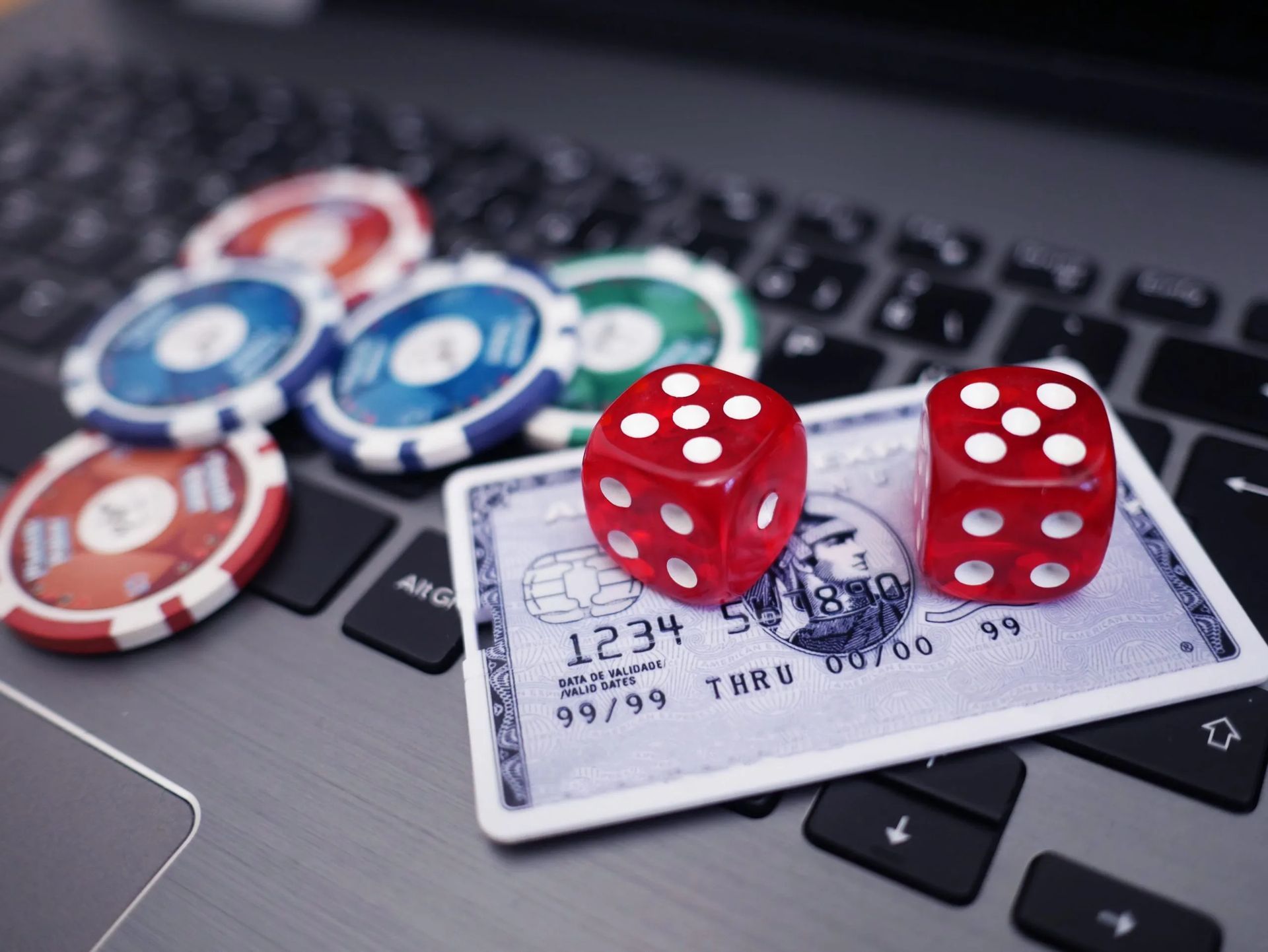 Как защитить свой счет в онлайн-казино?