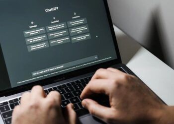 ChatGPT prompt comparison: GPT-4 vs GPT-3.5