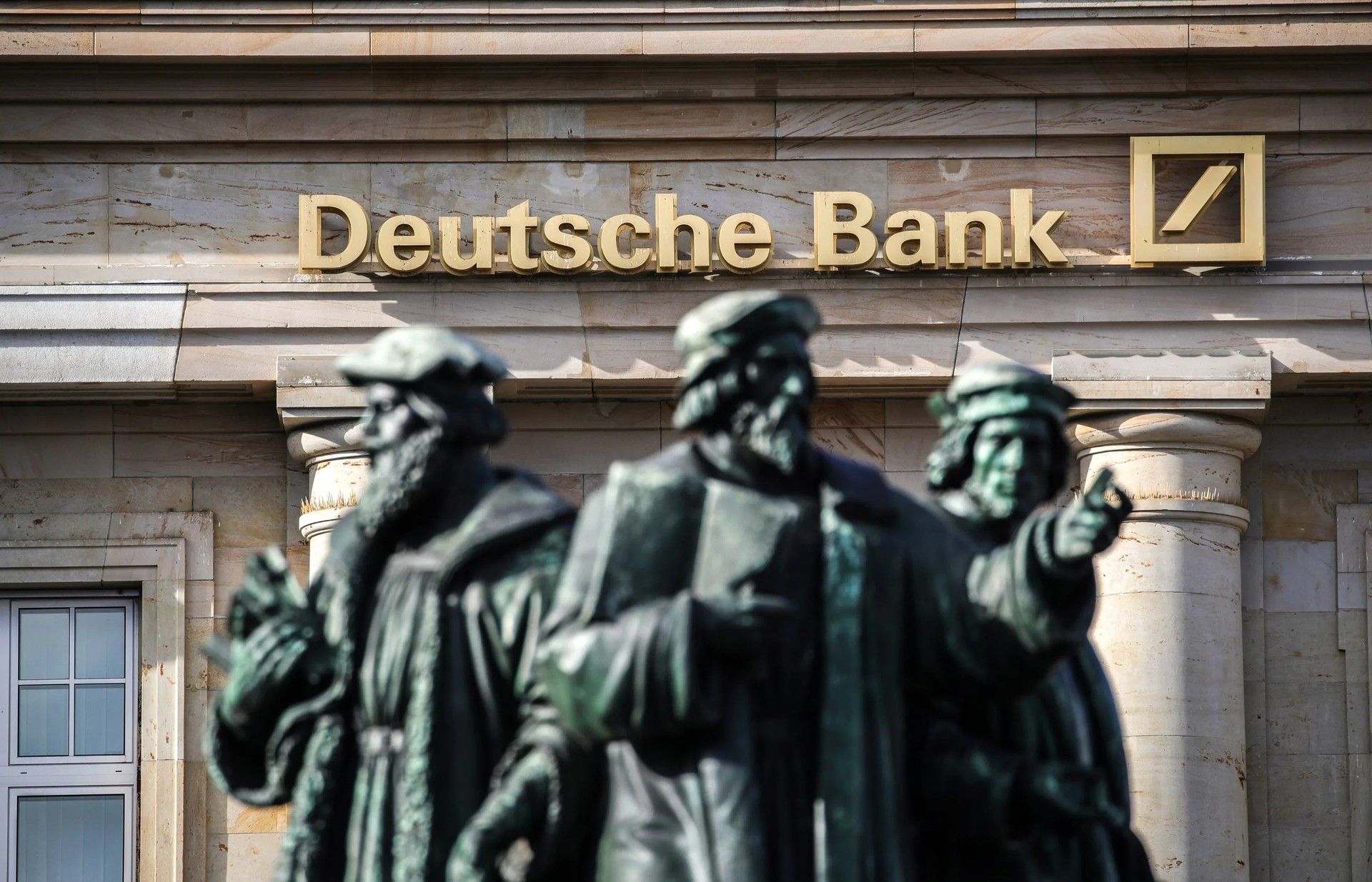 Deutsche bank crash