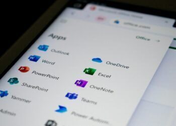 How to use Copilot in PowerPoint