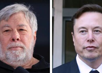 Stop GPT-4: Musk and Woz ask for AI break
