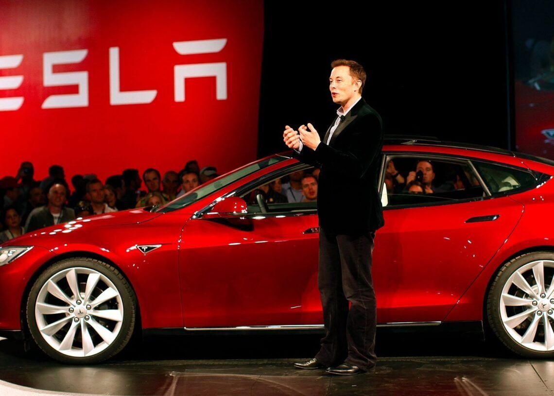 Does Elon Musk drive a Tesla