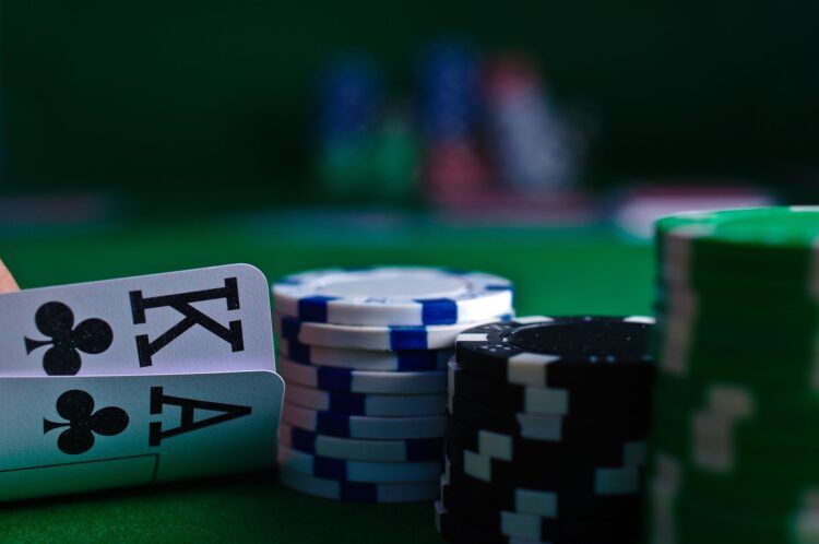 5 ways to ensure your safety when gambling online