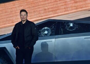 Tesla Cybertruck crash test