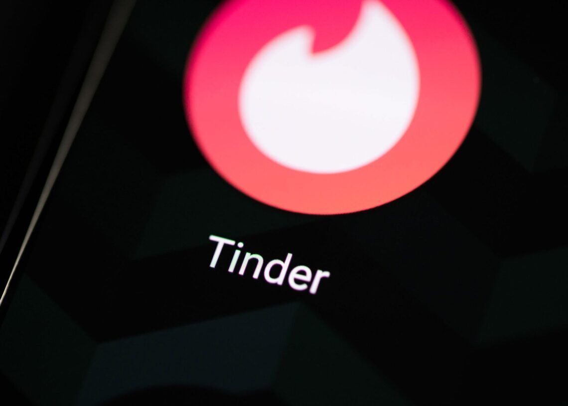 Pay $500 for Tinder Vault and swipe right for the elite