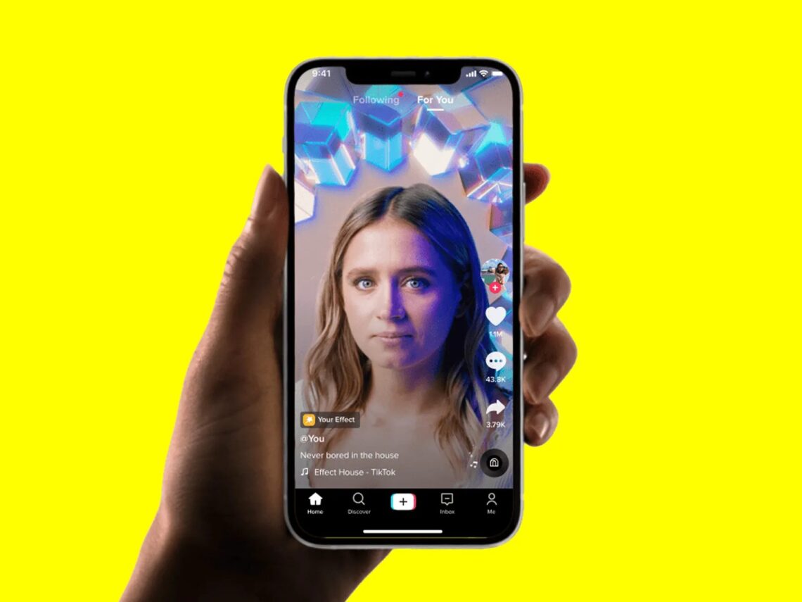 toon Lookism AI filter TikTok trend explained • TechBriefly