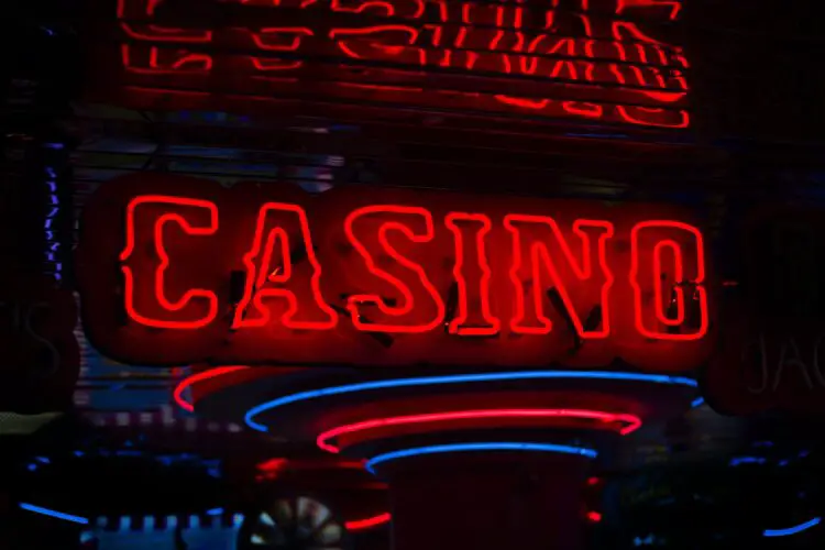 Tips and tricks for winning big at online casinos
