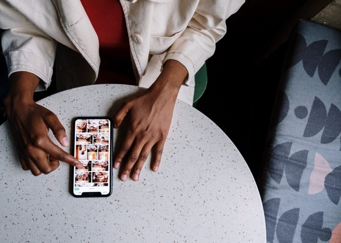 How to fix Instagram messages blacked out easily