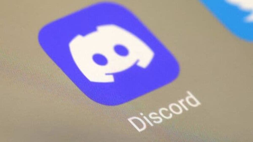 Discord direct message won't go away