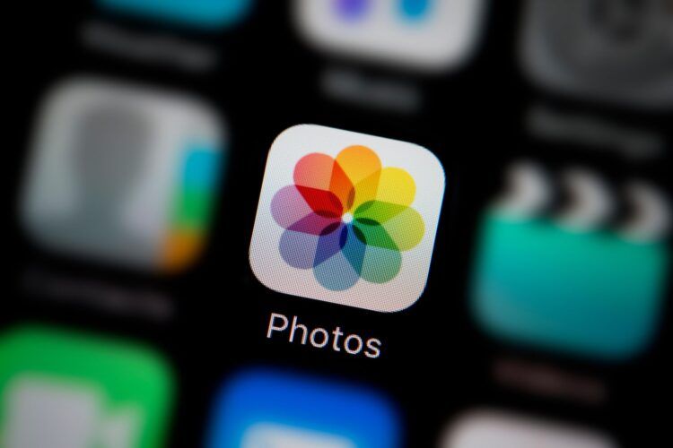 Apple deleting photos