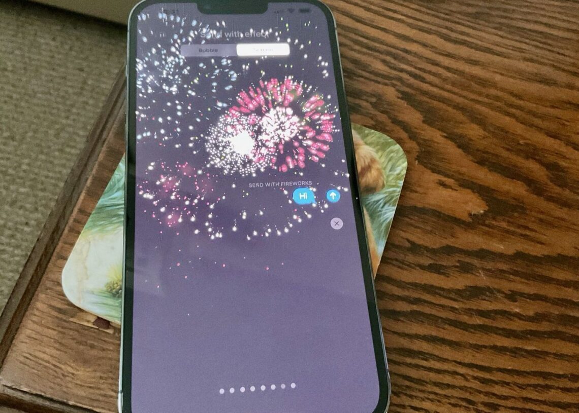 How to do effects on iMessage- Animation words