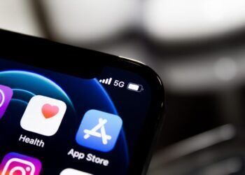 Apple faces $1B App Store antitrust lawsuit from UK devs
