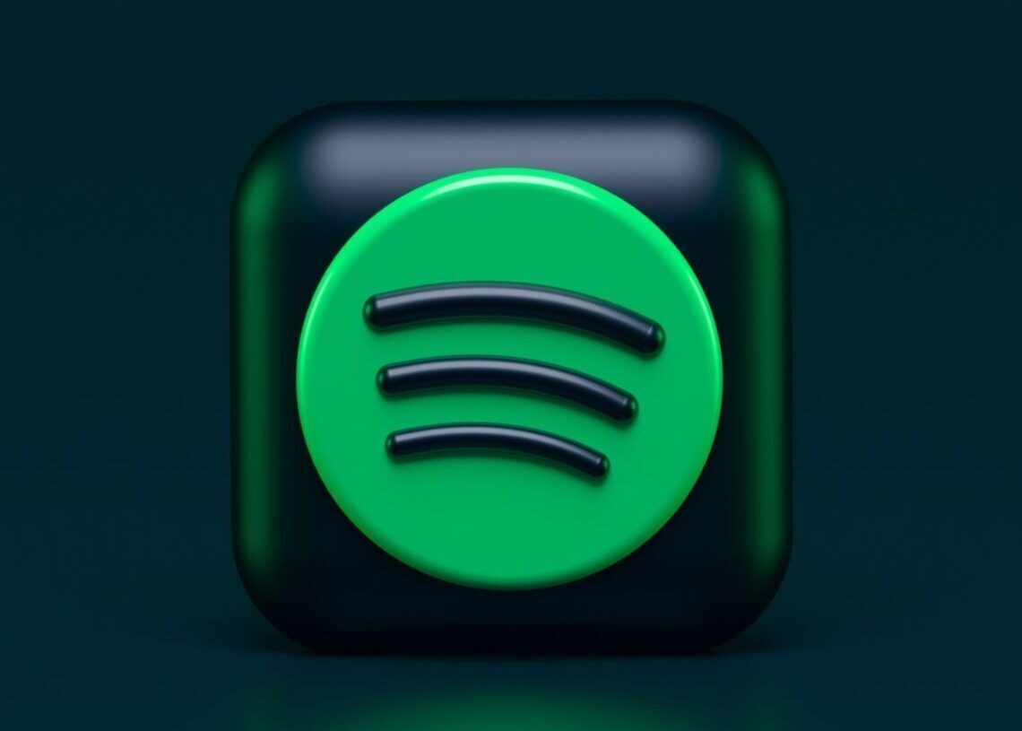 Spotify stops playing