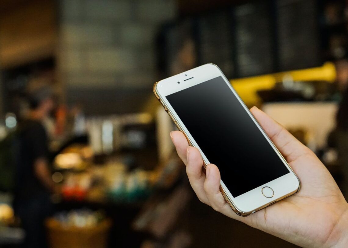 iPhone screen time bug raises concerns over parental control (Image credit)