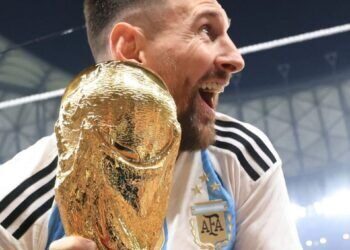 Daisy Messi trophy trend