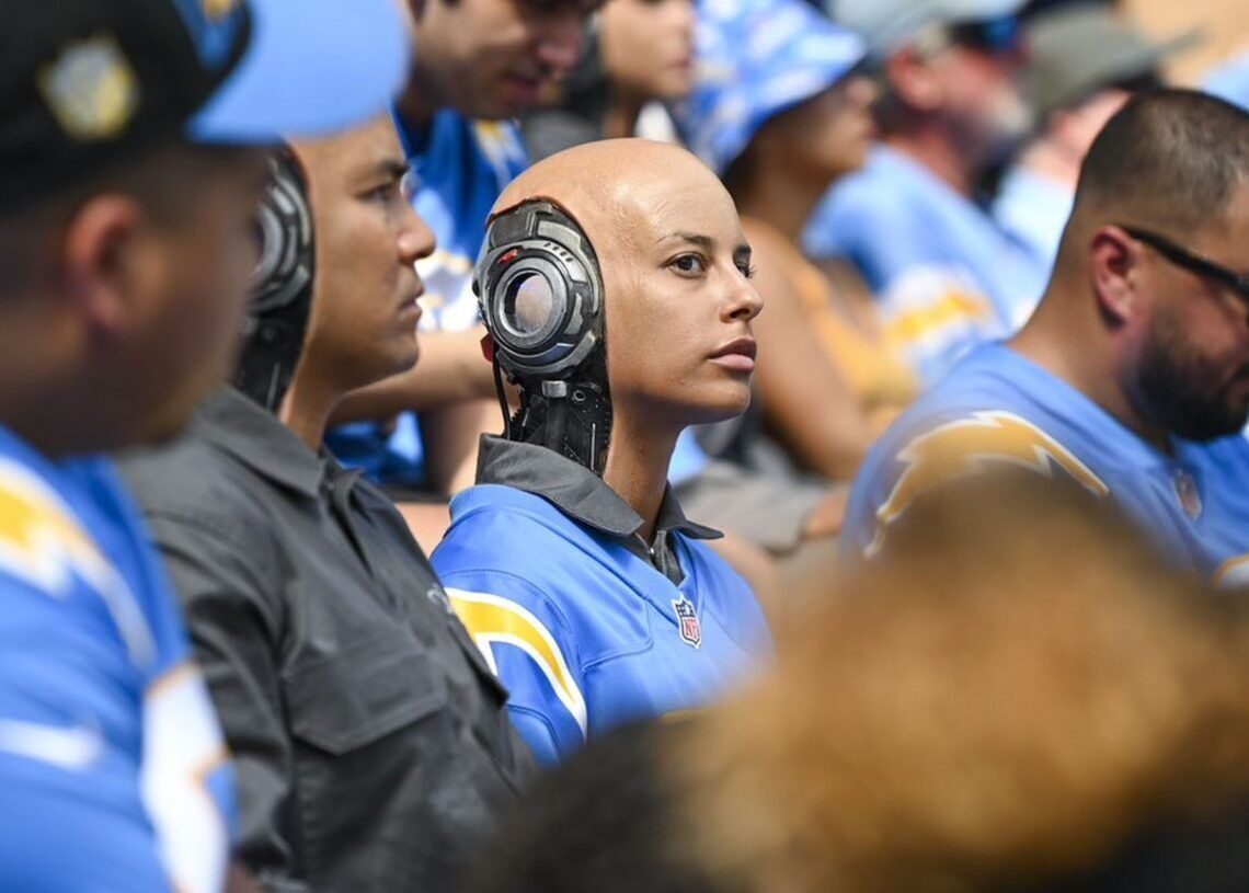 AI robot fans at Chargers game