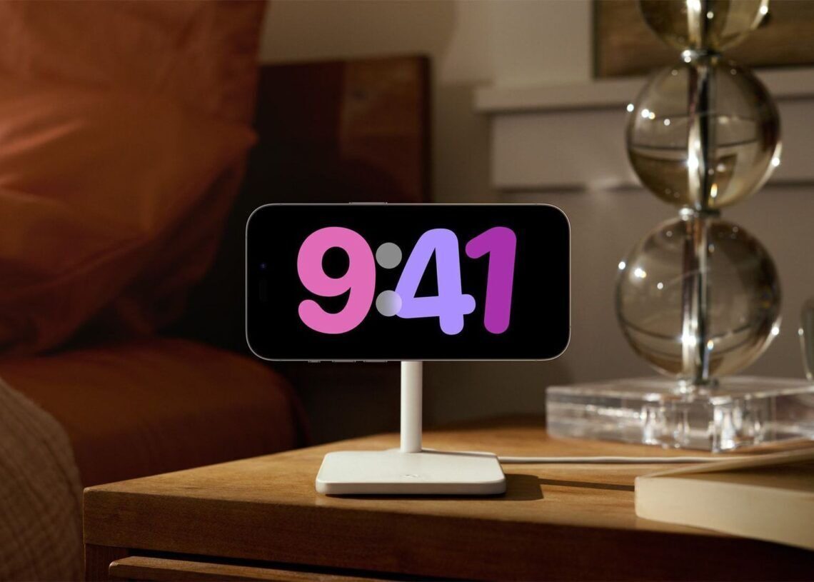 iOS 17 StandBy mode turns off