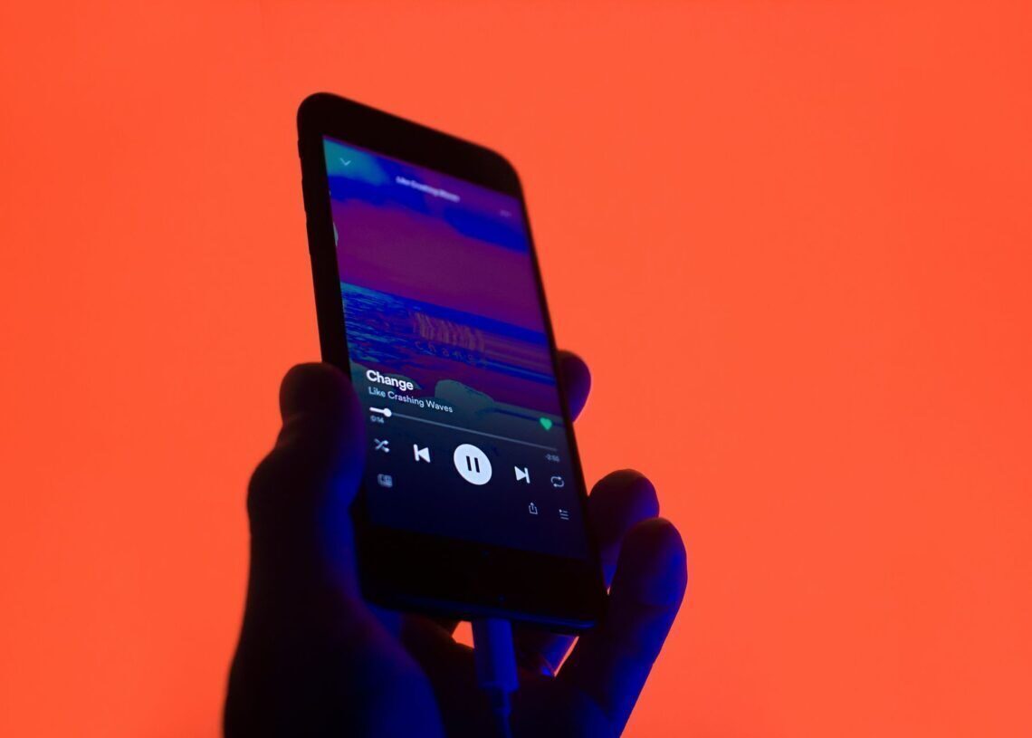 Spotify CEO vows to rewrite Apple and Google's rulebook