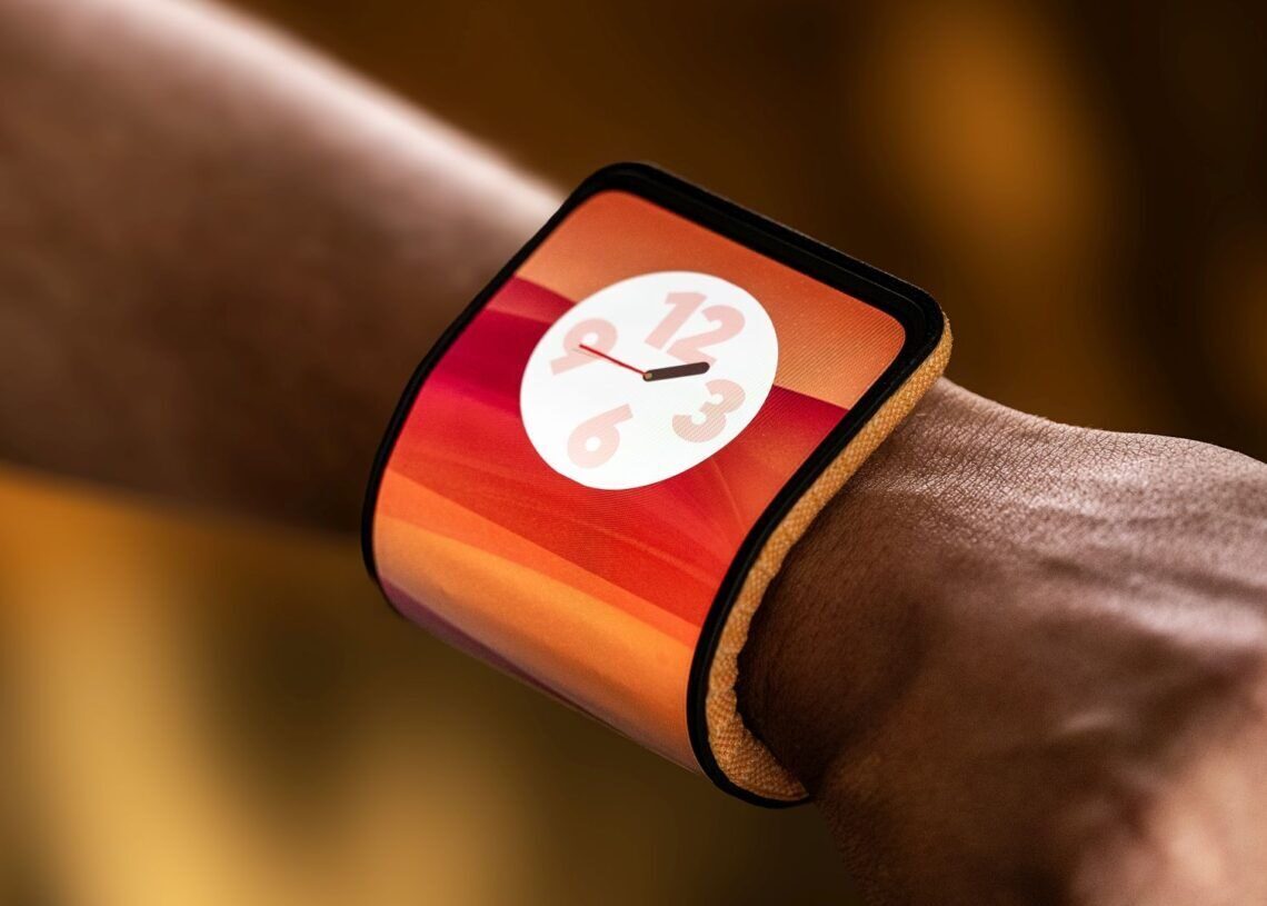 Motorola bendable phone