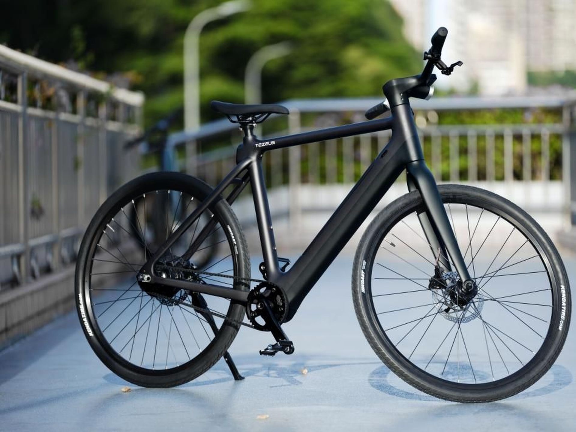 TEZEUS C8 E-Bike review: When true smart features shine on electric bike
