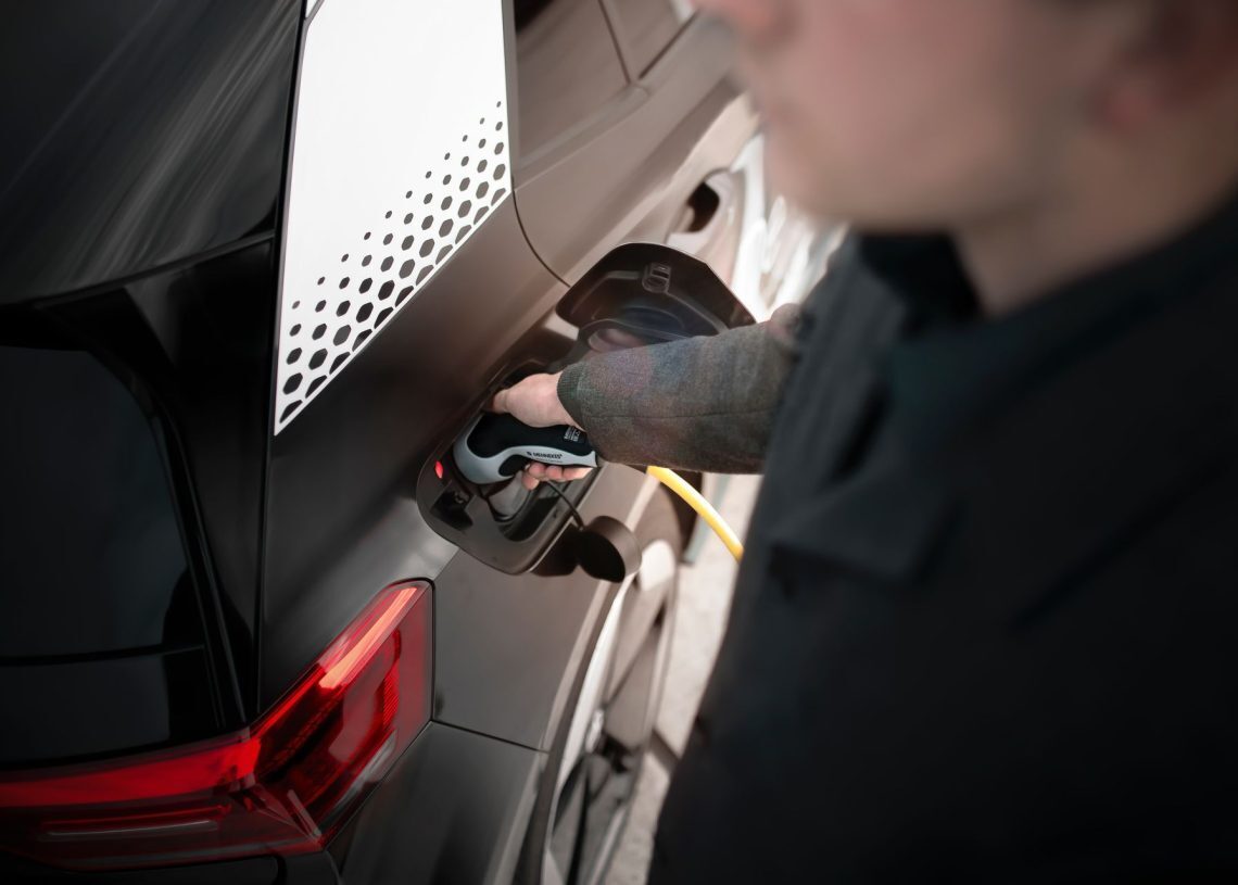 $623 million Biden EV charging network program announced