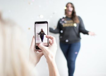 How to use the 70s AI filter and join the trend