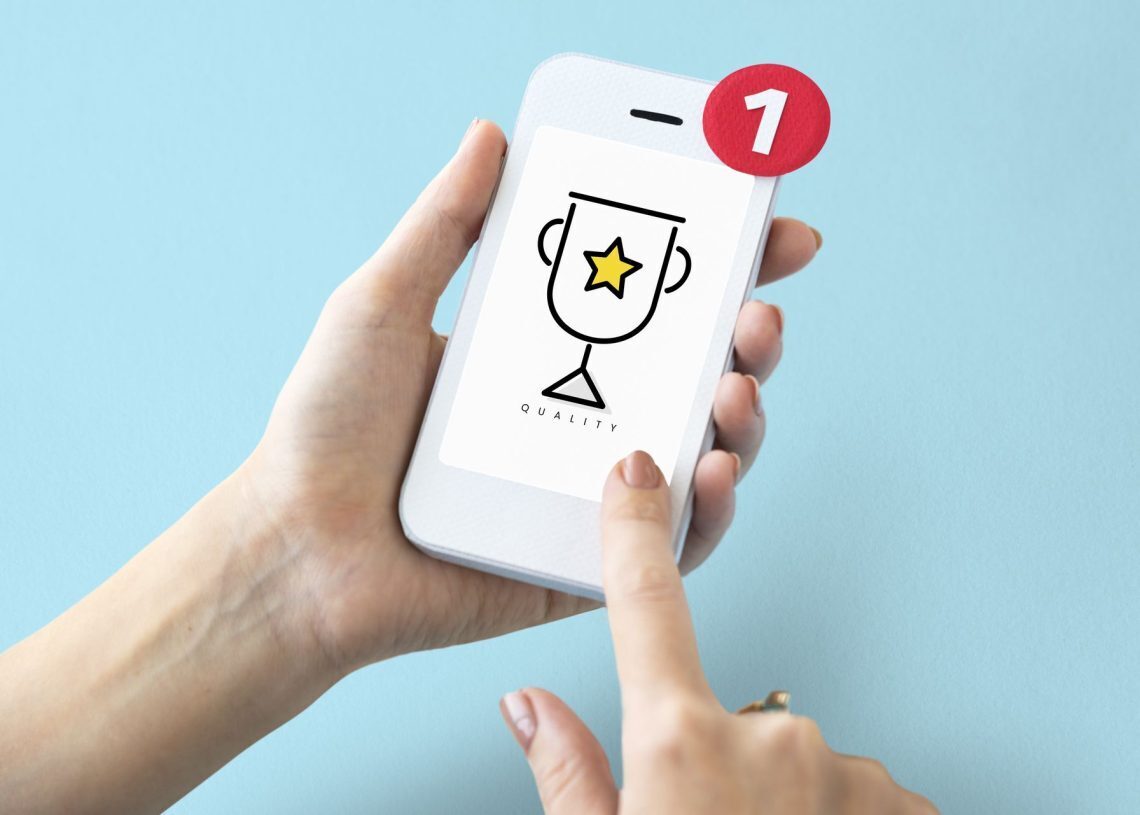 Unlocking achievements: Gamifying free play in social casinos