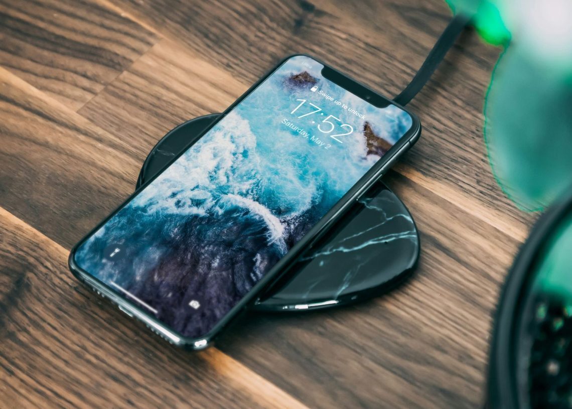 A surprise for iPhone 12 users: Qi2 wireless charging support is here!