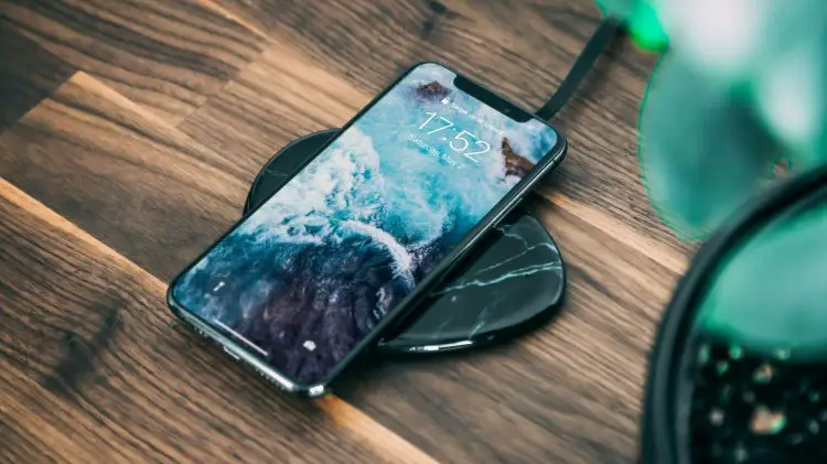 A surprise for iPhone 12 users: Qi2 wireless charging support is here!