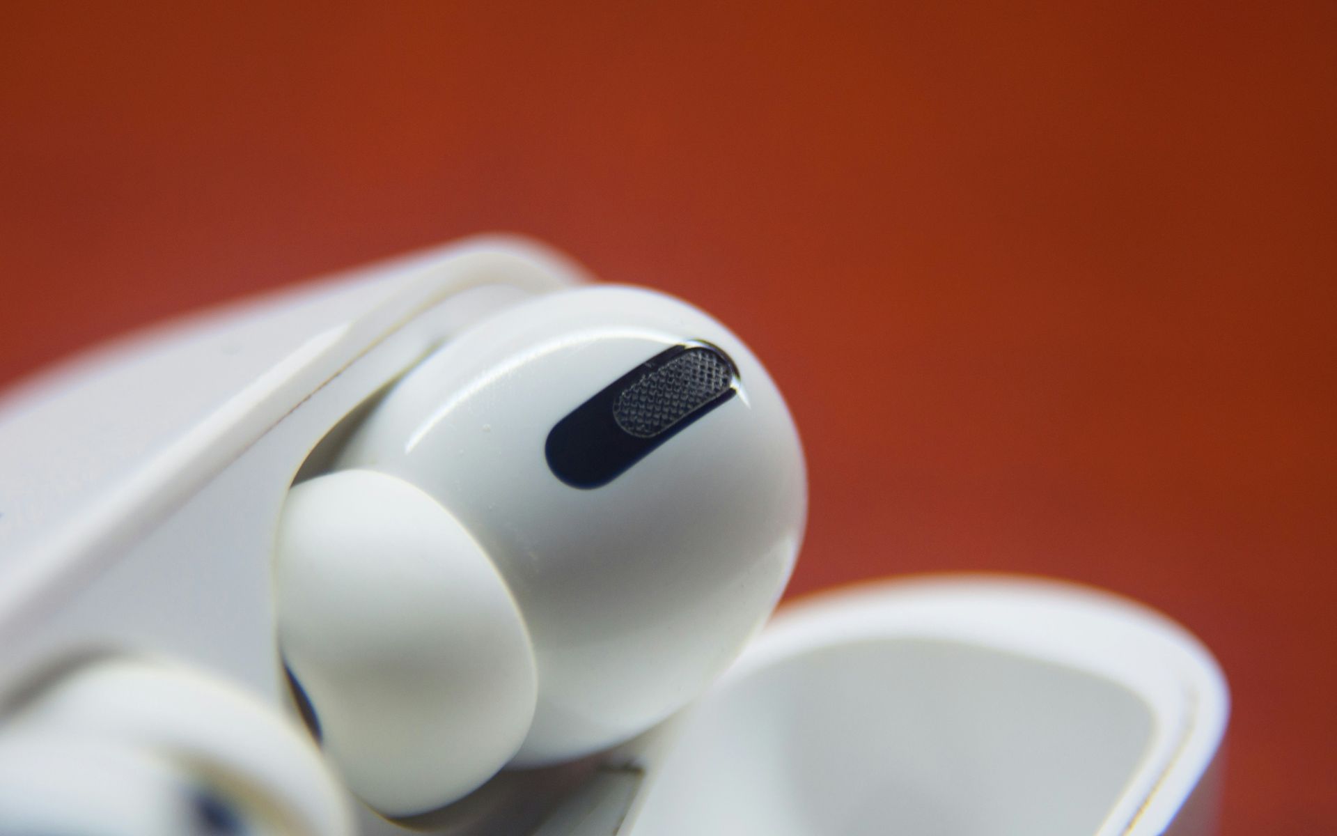 Apple turns AirPods Pro into hearing aids