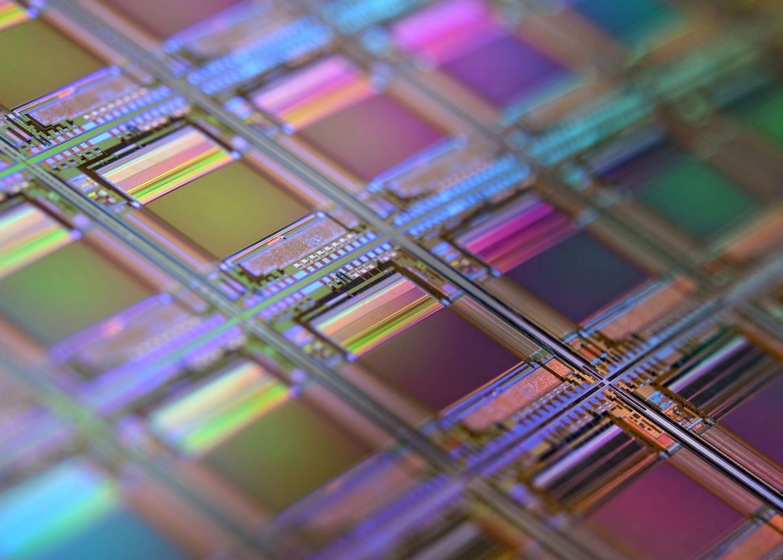 China ditches out Intel and AMD CPUs from government devices