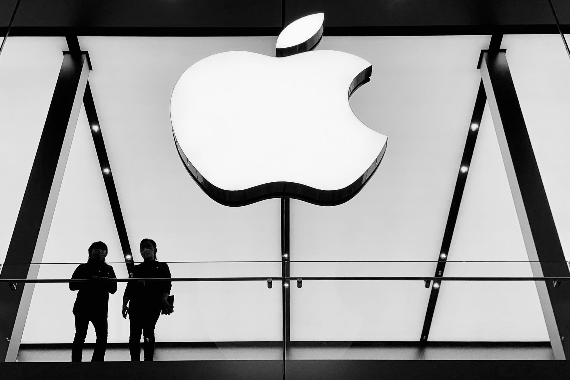Epic считает политику Apple App Store антиконкурентной