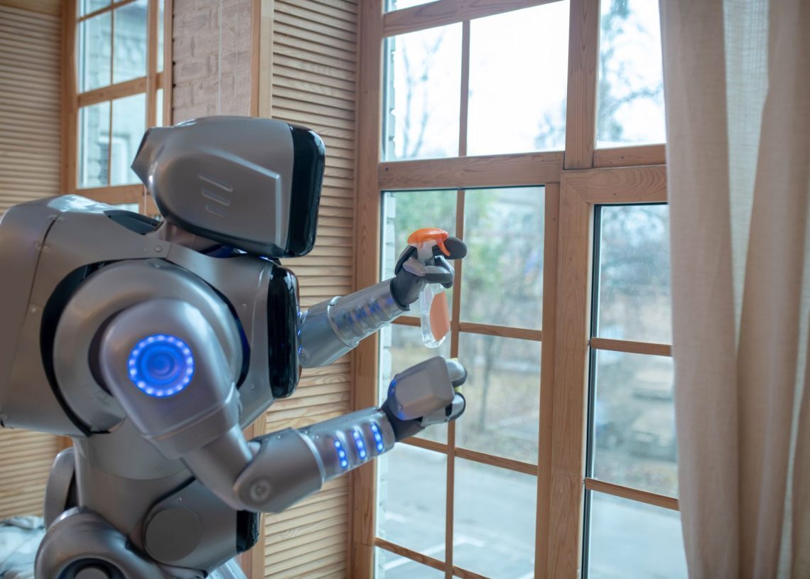 Apple shifts focus to home robotics after car project failure