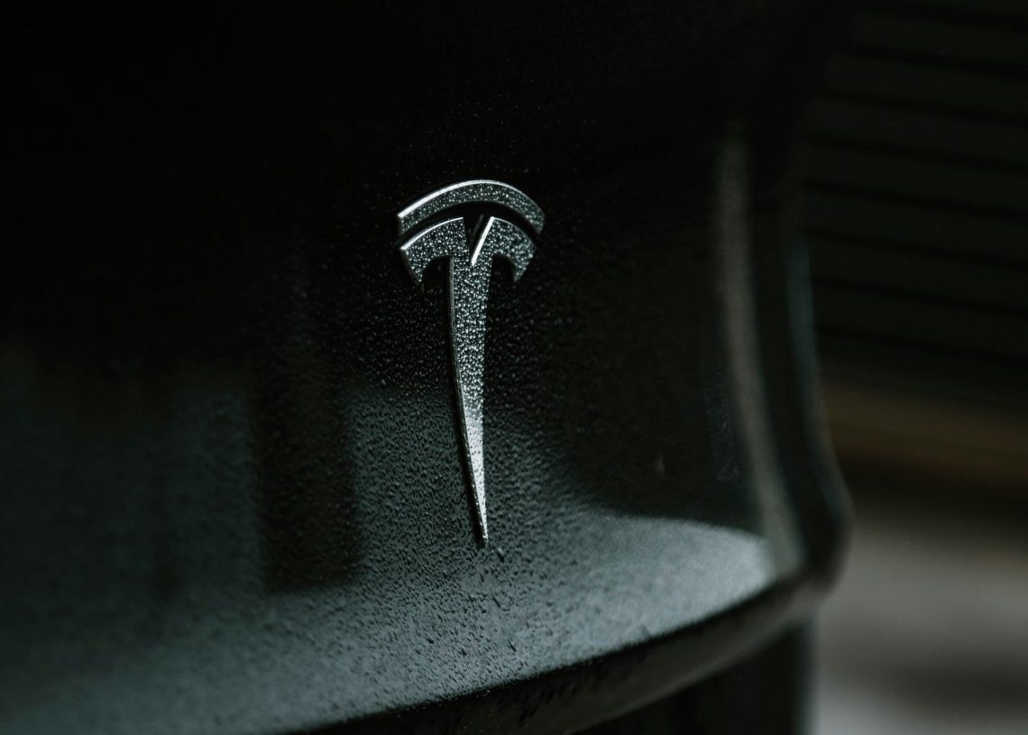 Tesla on the agenda with mass layoff news